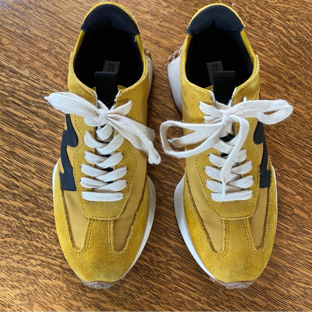 Steve Madden Campo Sneaker in Mustard - Picture 6 of 14